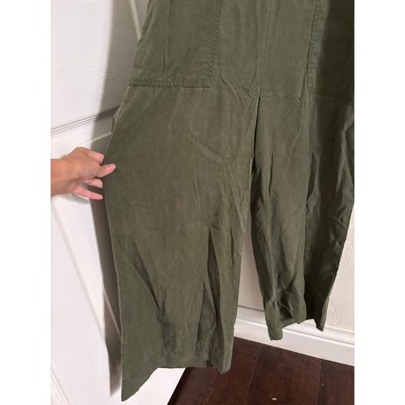Banana Republic Jumpsuit Women's 6 Army Green Wide Leg Sleeveless Pockets - Picture 2 of 6